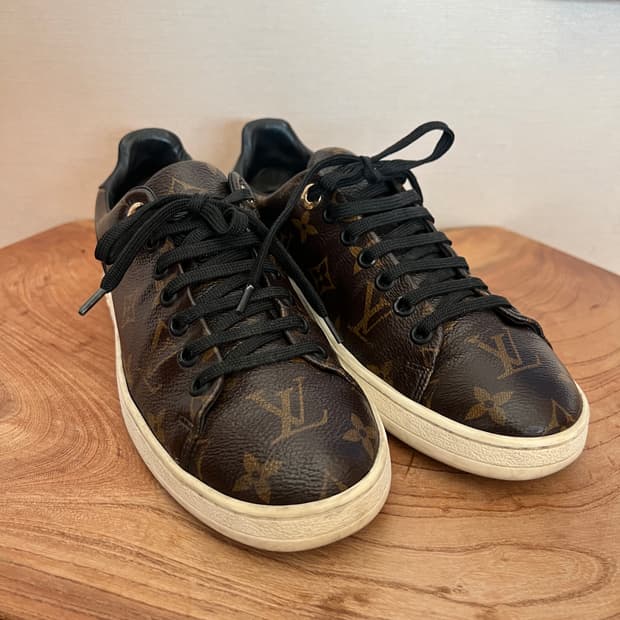 루이비통 프런트로우 스니커즈 37