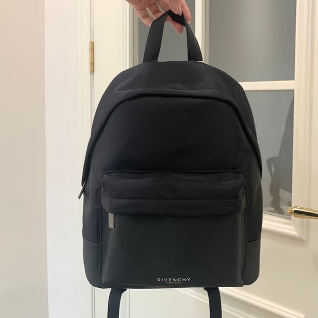 지방시 뷰티 백팩 