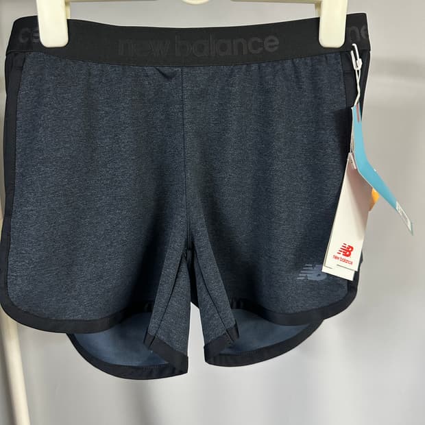 뉴발란스 4인치 니트 팬츠