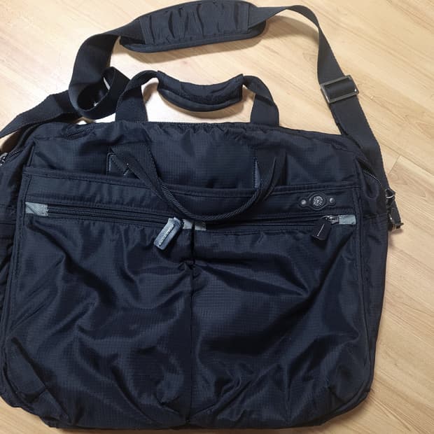 미사용) 피에르가르뎅 크로스백 가방