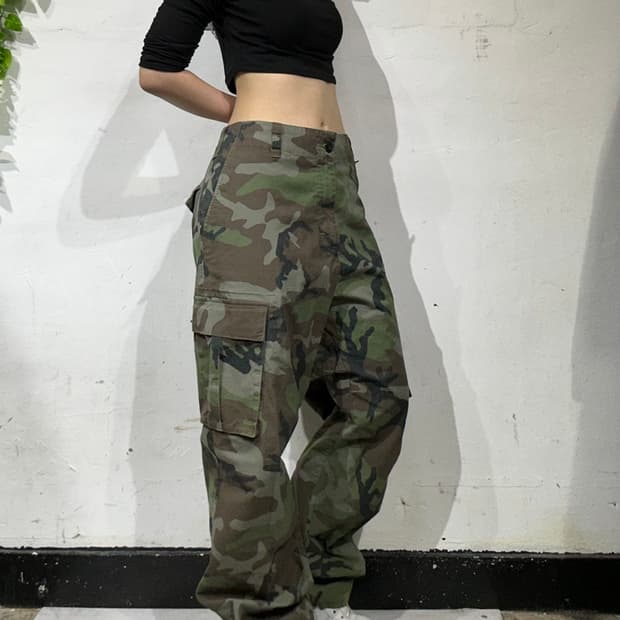나이키 sb 립스타 카키 카모 와이드 카고 팬츠 XXL