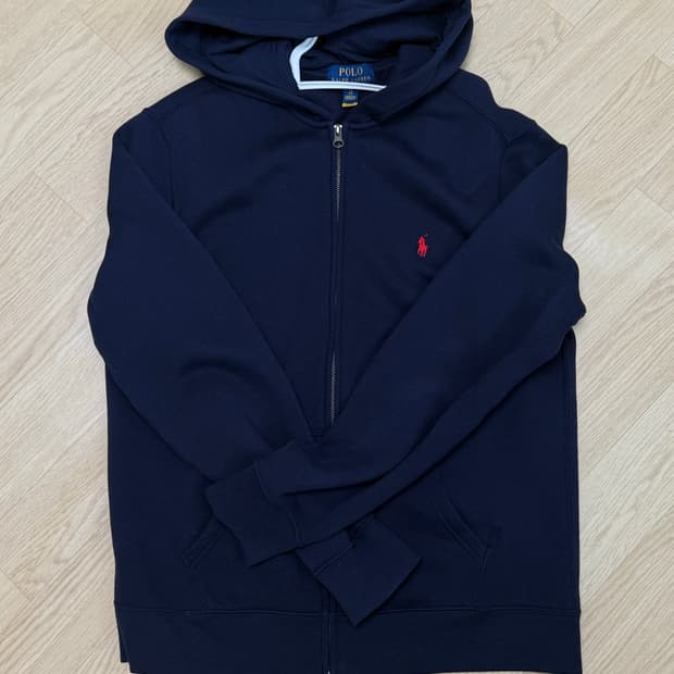 폴로 후드집업