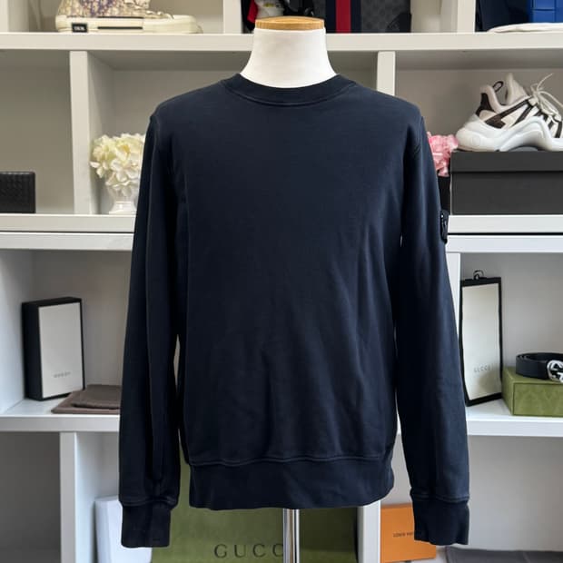 [새상품급,M] 스톤아일랜드 블랙 맨투맨