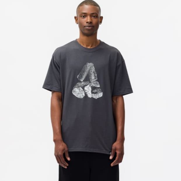 US XL 나이키 ACG 고인돌 모놀리식 반팔 챠콜
