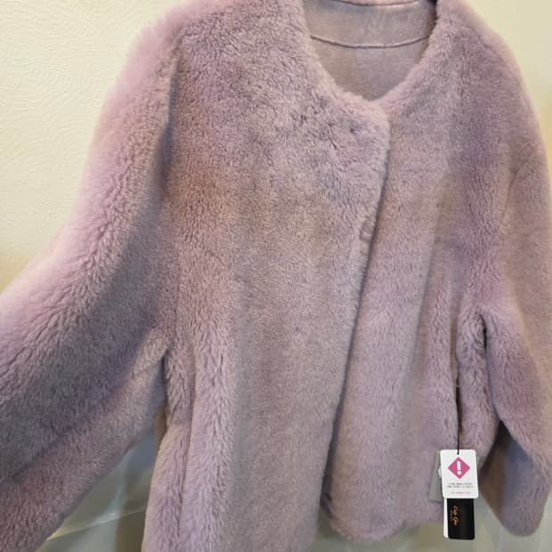 파스텔퍼플 양모 퍼 자켓