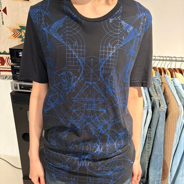 Diesel 블루 라인 아트 기하학 반팔 티셔츠