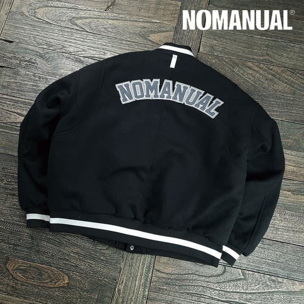 [노메뉴얼] 로고 패치 오버핏 모직 바시티 자켓 블랙 M19395