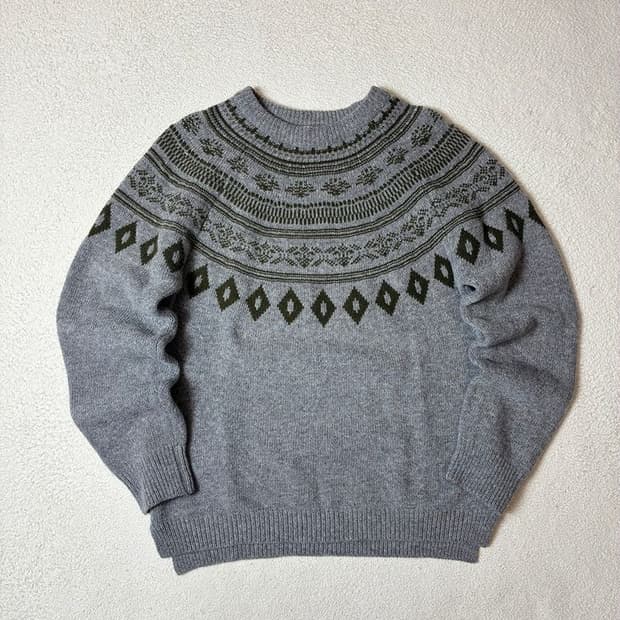 어나더오피스 메리노울 노르딕 펀치 니트 PN7944