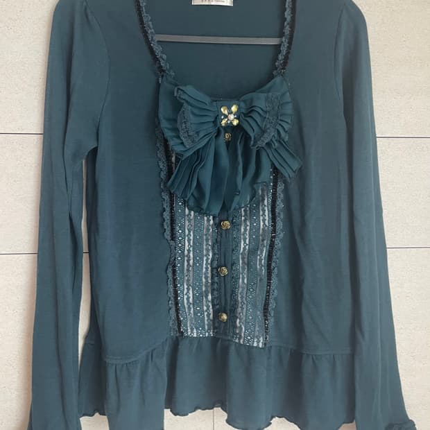 엑시즈팜 리봉 롱슬리브 로걀탑 갸루 핀터 공겜여주 리즈리사