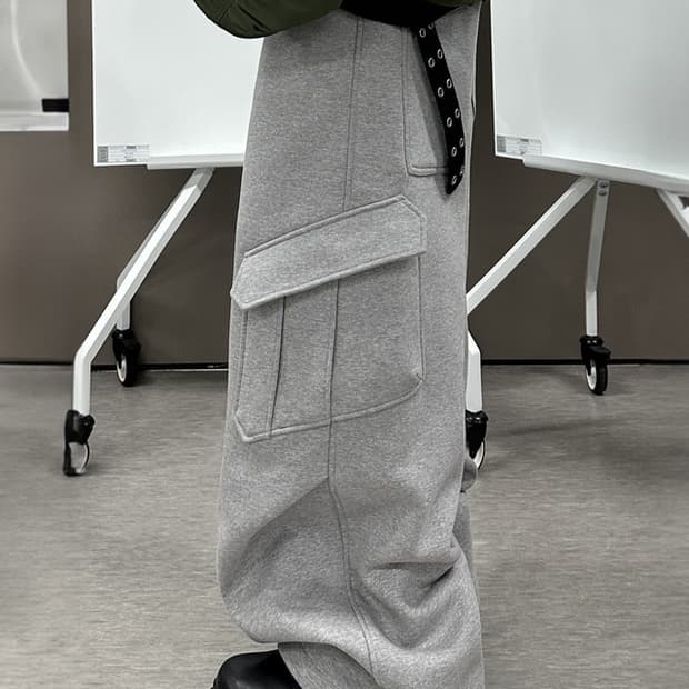 카미엔 오블리크 스웻팬츠 초판