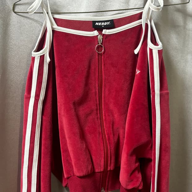 nerdy 리폼 벨벳 크롭집업