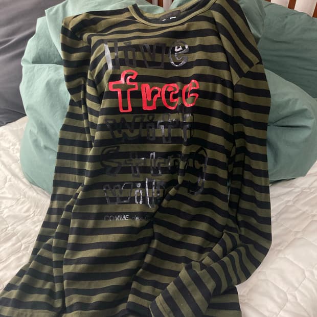 꼼데가르송 옴므플러스 메시지 롱슬리브