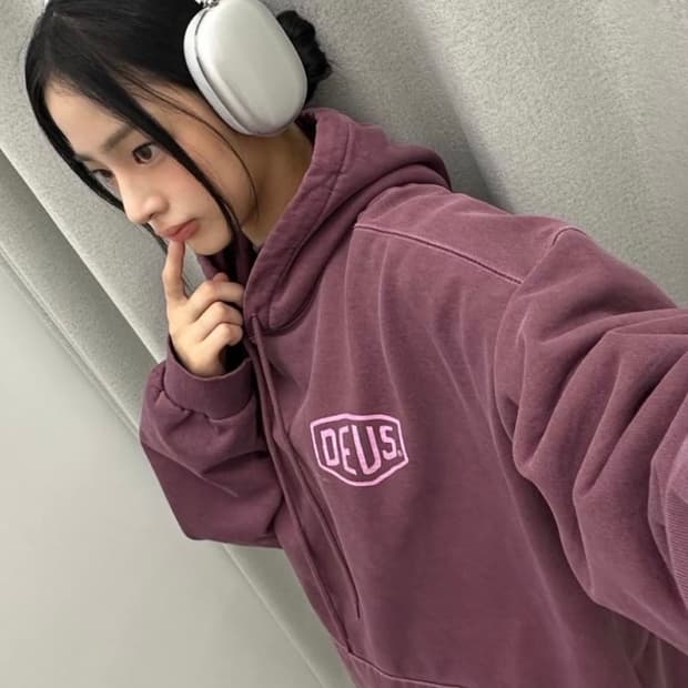 데우스 피그먼트 후드티 다크 플럼 L