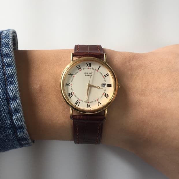 90s seiko roman index gold quartz