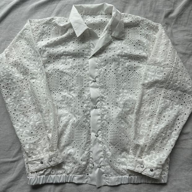 토가 비릴리스 TOGA VIRILIS 레이스 블루종