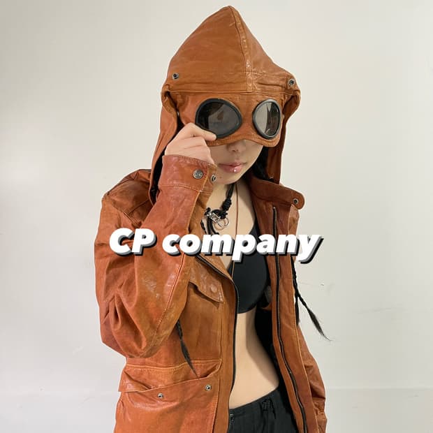 CP company 가죽 고글 자켓