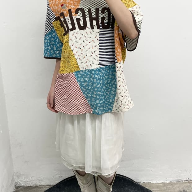 모리 패치 레터링 티셔츠