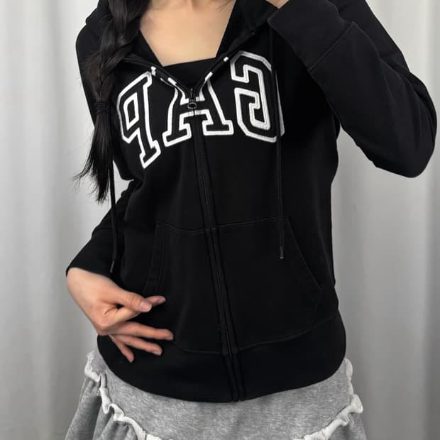 갭 블랙 빅로고 후드집업