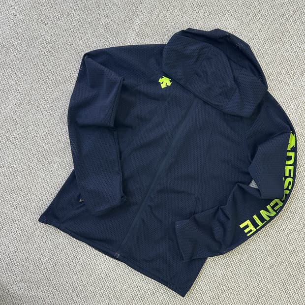 S 데상트 메쉬 후드 자켓 0410D