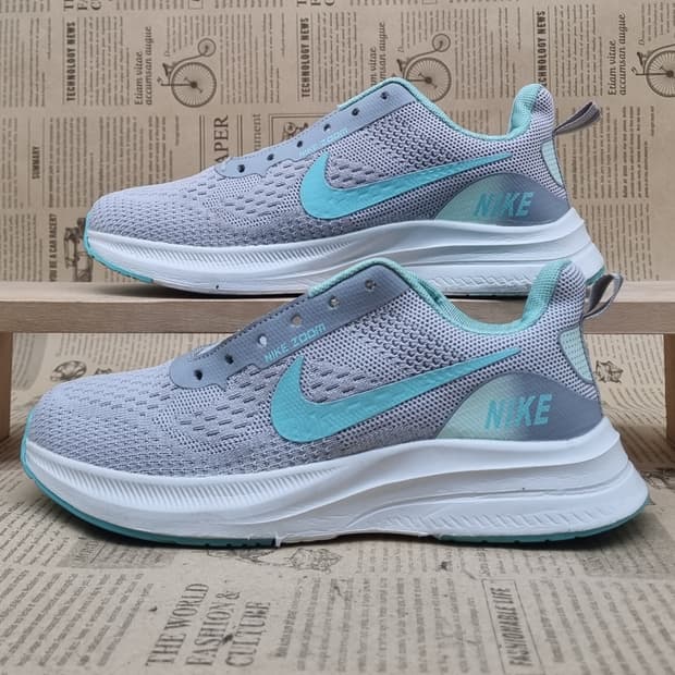 나이키 줌 에어 여성운동화240