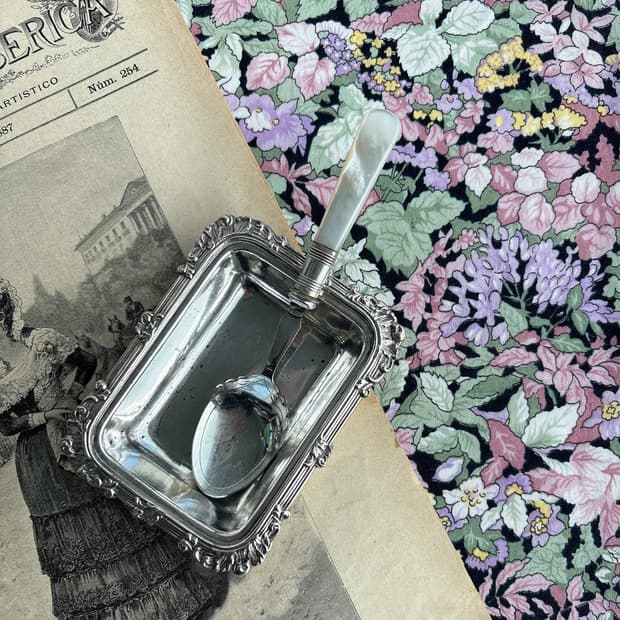 영국 앤틱 실버플레이트 마더오브펄 디저트스푼