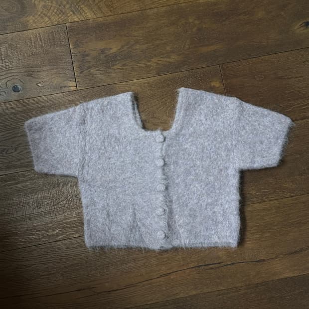 Grove 라벤더 크롭 니트 가디건