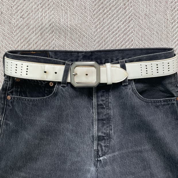 빈티지 플레이보이 펀칭 디테일 레더 벨트