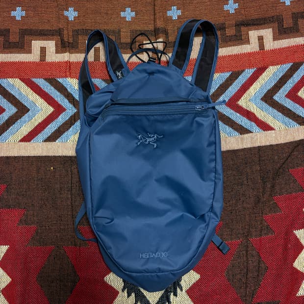 아크테릭스 헬리아드 10 백팩