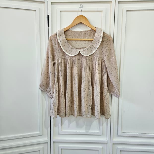 일본빈티지 잔꽃 레이스카라 블라우스