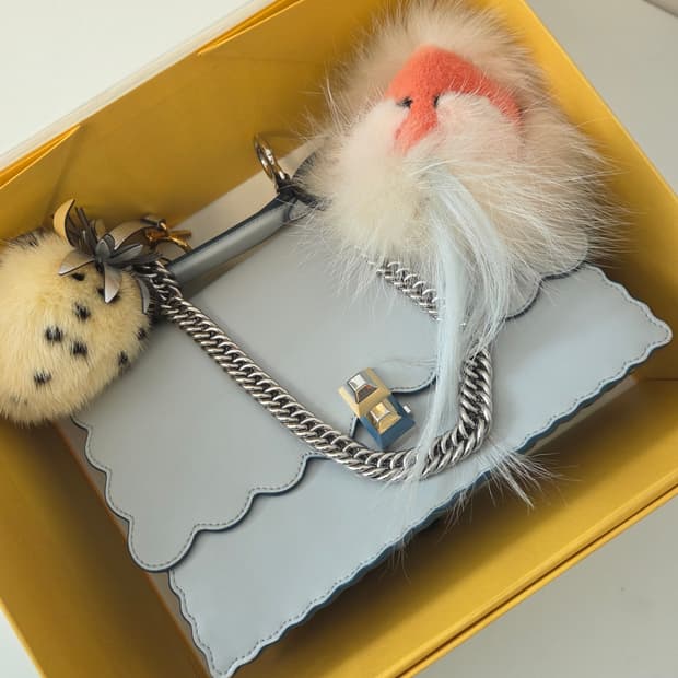 FENDI 펜디 정품 칸아이 캔아이 은장 체인 미듐 숄더백 크로스 토트백