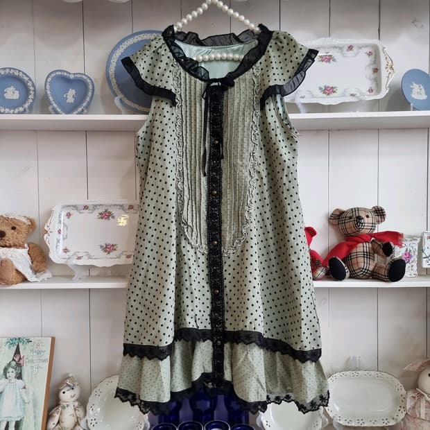 axes femme(엑시즈팜) 말차 도트 레이스 원피스