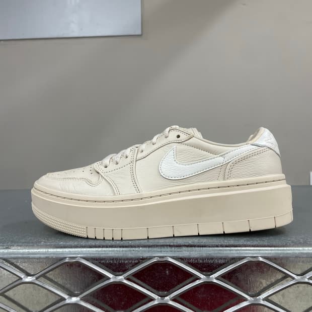 나이키 에어 조던 1 엘리베이트 로우 255