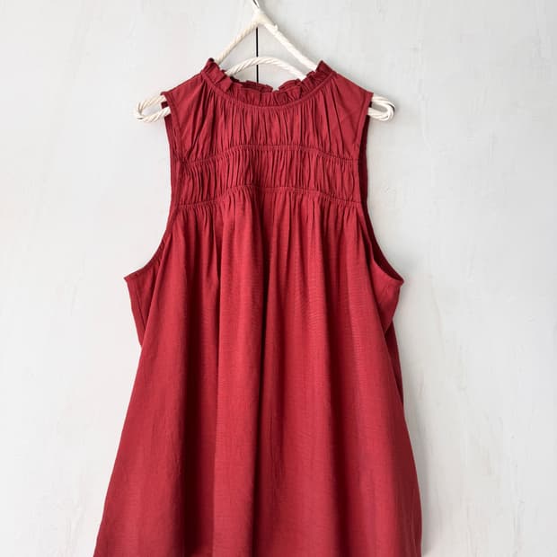 새상품 Nine West 레드 셔링 민소매 블라우스 M(55,66가능)