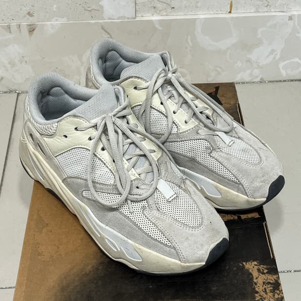 275) 이지부스트 700 아날로그