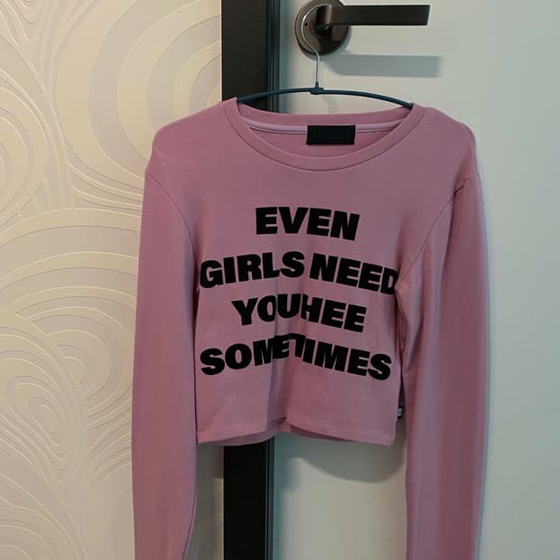 YOUHEE 유히 롱 슬리브 크롭