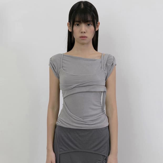 플레어업 레이어드 뷔스티에 티셔츠 그레이