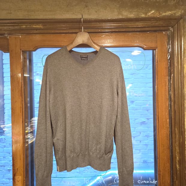 GUTTERIDGE 캐시미어 니트