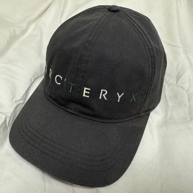 아크테릭스 크로매틱 캡 정품 모자