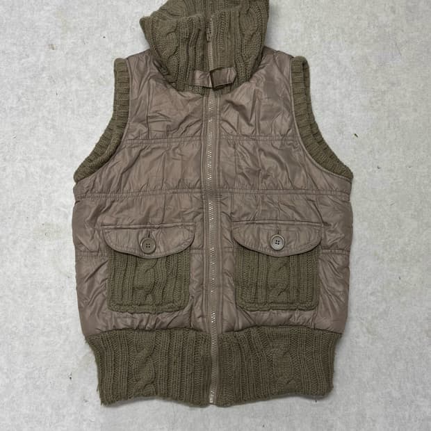 너드 꽈배기 니트 하이넥 패딩베스트