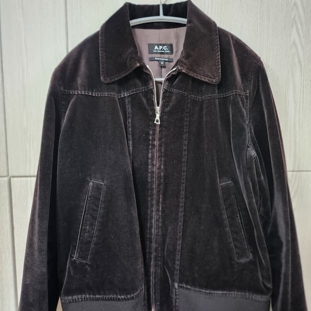 아페쎄 바렛 벨벳 자켓 (카라형) 40 사이즈