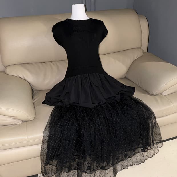 Tokyo achromatic girl codi-set