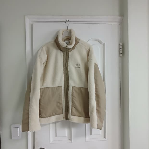 아디다스 뽀글이 쉐르파자켓 L