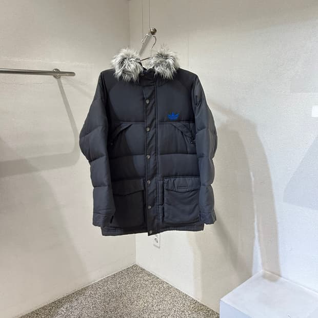 아디다스 후드 퍼 덕다운 패딩