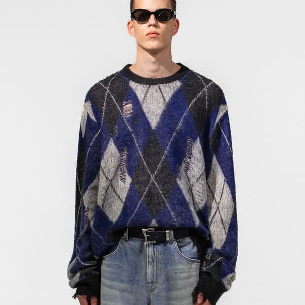 105) 비바스튜디오 아가일 데미지 니트