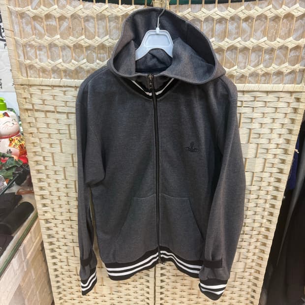 95 정품 비비안웨스트우드 후드집업 팝니다