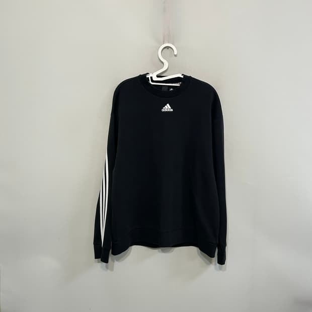 아디다스 삼선 맨투맨 110