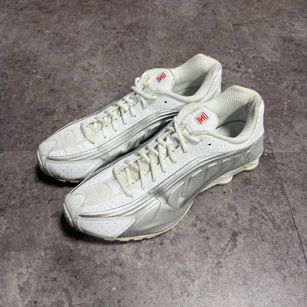 나이키샥스 r4 305 (290)