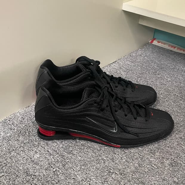나이키 샥스 Z 블랙 유니버시티 레드 245