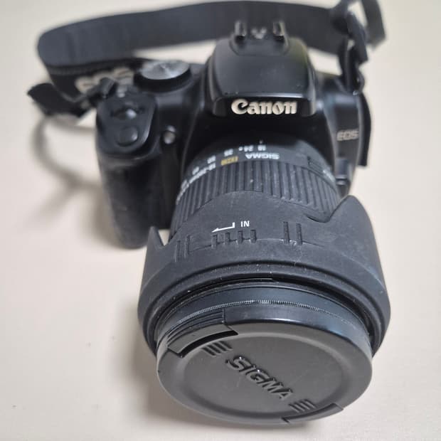 입문용 카메라 캐논 DS126151
