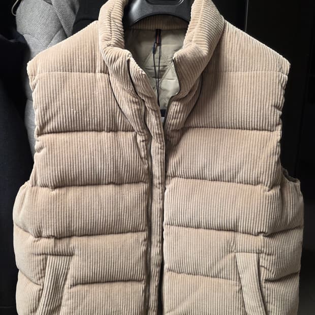 슬로웨어 몬테도로 코듀로이 다운 베스트 - 베이지